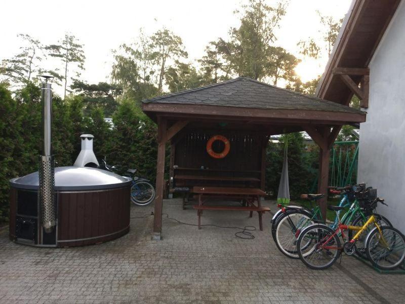 Pokoje Sumik Dziwnów Exteriör bild